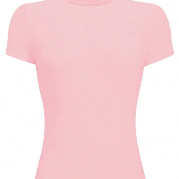 Classic short sleeve tee in light pink - Picture 2 of 3